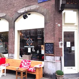 M-square Couette-café